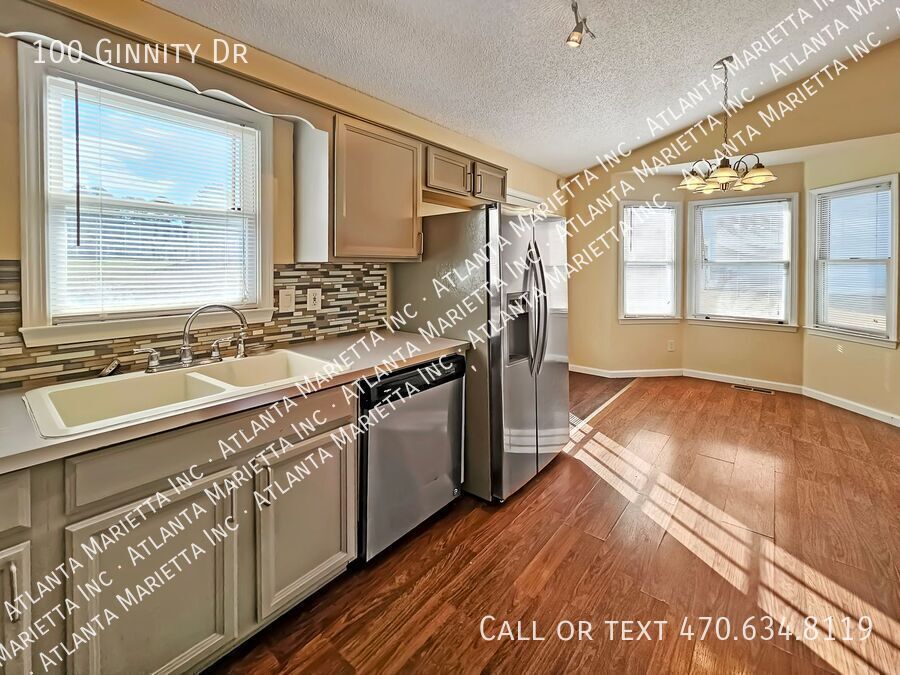 Charming 3 Bed, 2 Bath Home in Douglasville, GA property image