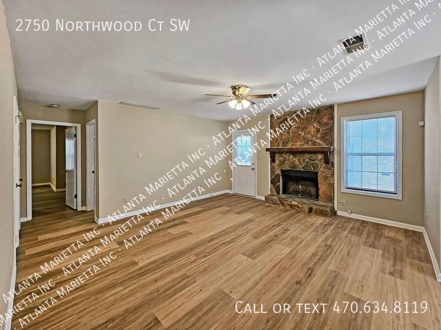 Recently Updated 2/2.5 Flat in Duplex Building property image