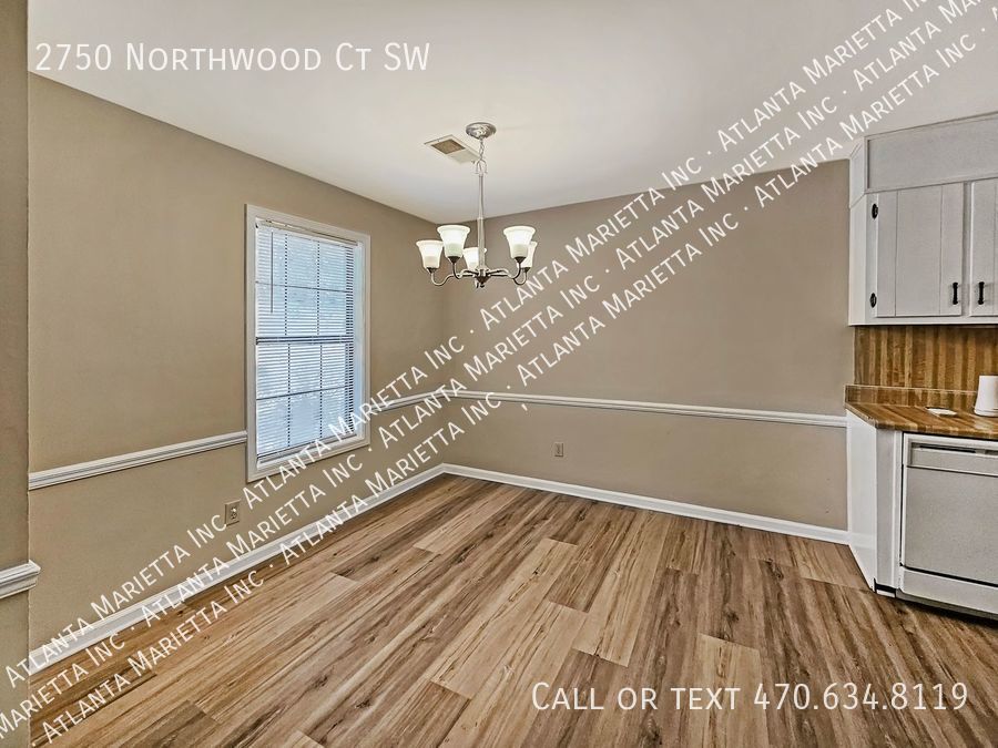 Recently Updated 2/2.5 Flat in Duplex Building property image