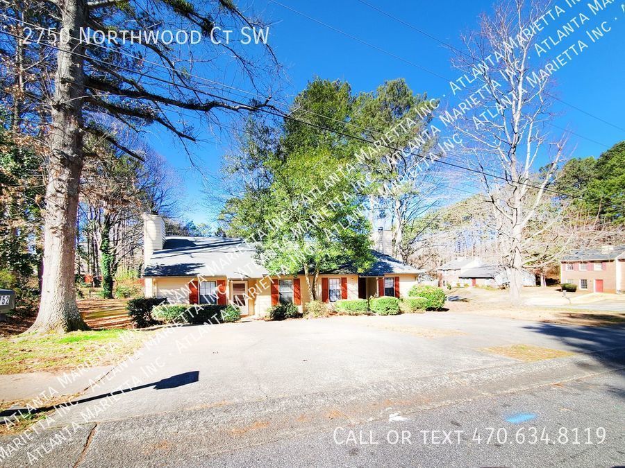 Recently Updated 2/2.5 Flat in Duplex Building property image