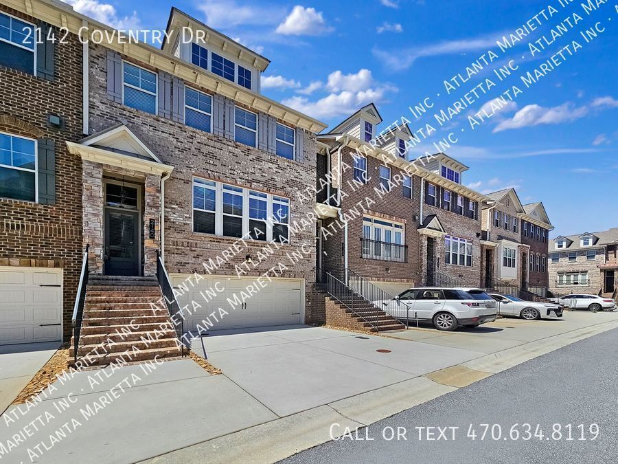 Luxury Brookhaven Townhome in Gated Townsend Community property image