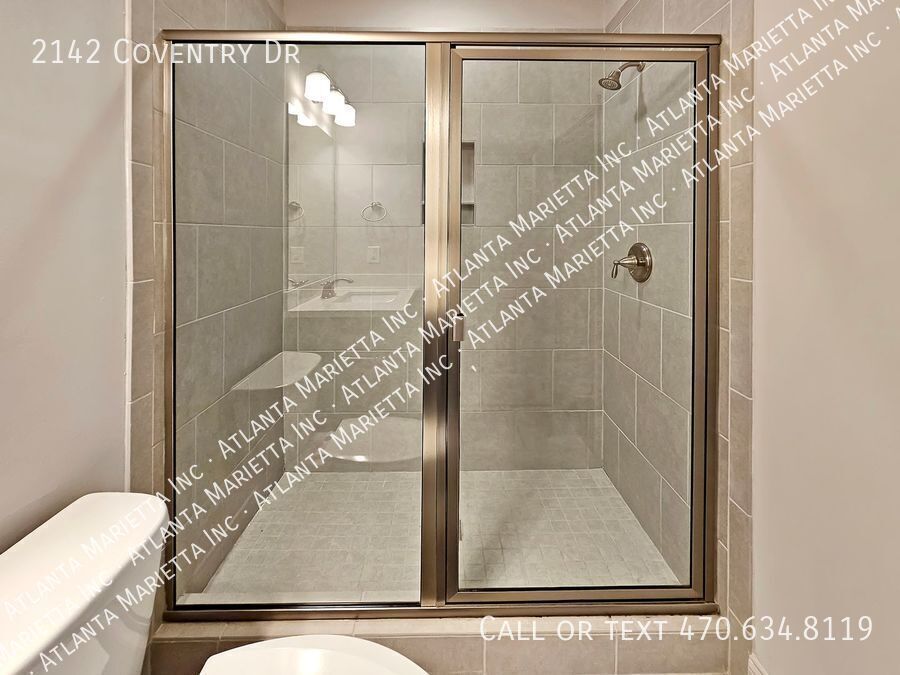 Luxury Brookhaven Townhome in Gated Townsend Community property image