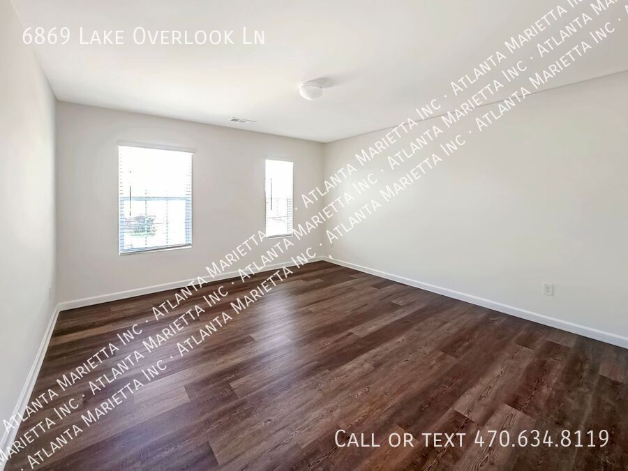 5-Bedroom Craftsman with Resort-Style Amenities in Sterling on the Lake property image