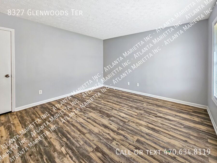 Coming January 1 - Charming 3-Bedroom, 1.5-Bath Duplex in Riverdale - Housing Vouchers Accepted property image