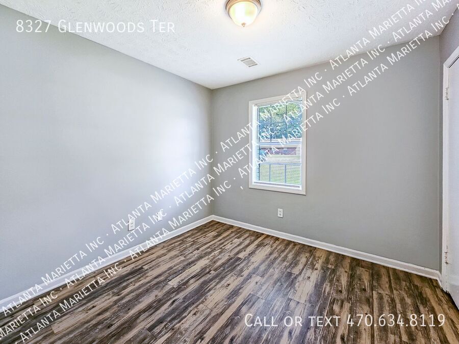 Coming January 1 - Charming 3-Bedroom, 1.5-Bath Duplex in Riverdale - Housing Vouchers Accepted property image