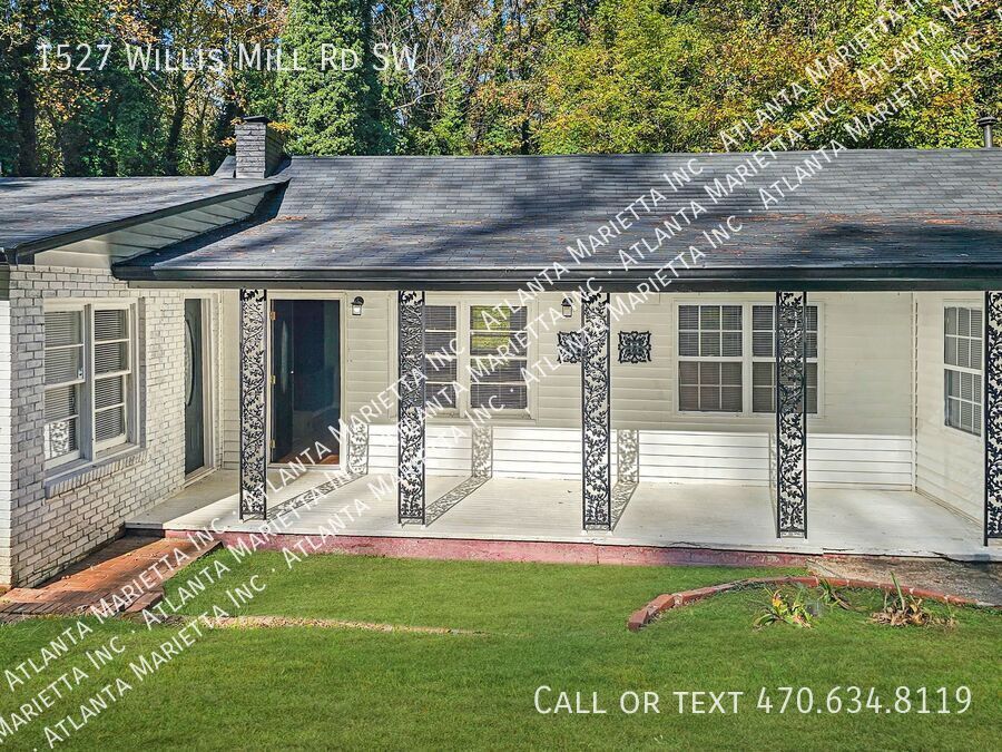 Charming 4-Bedroom, 3-Bath Ranch on Spacious Lot in Prime Atlanta Location property image