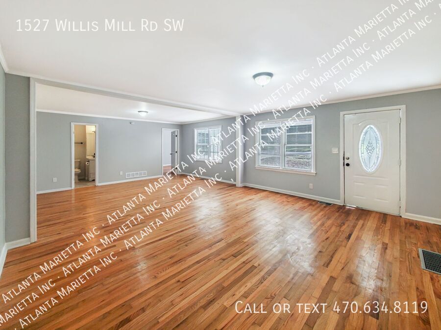 Charming 4-Bedroom, 3-Bath Ranch on Spacious Lot in Prime Atlanta Location property image