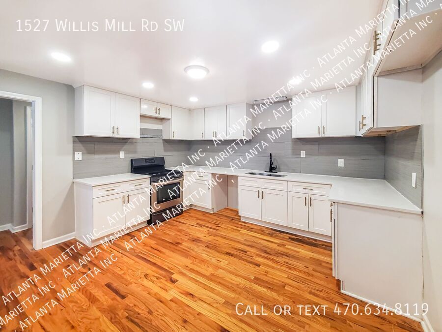 Charming 4-Bedroom, 3-Bath Ranch on Spacious Lot in Prime Atlanta Location property image