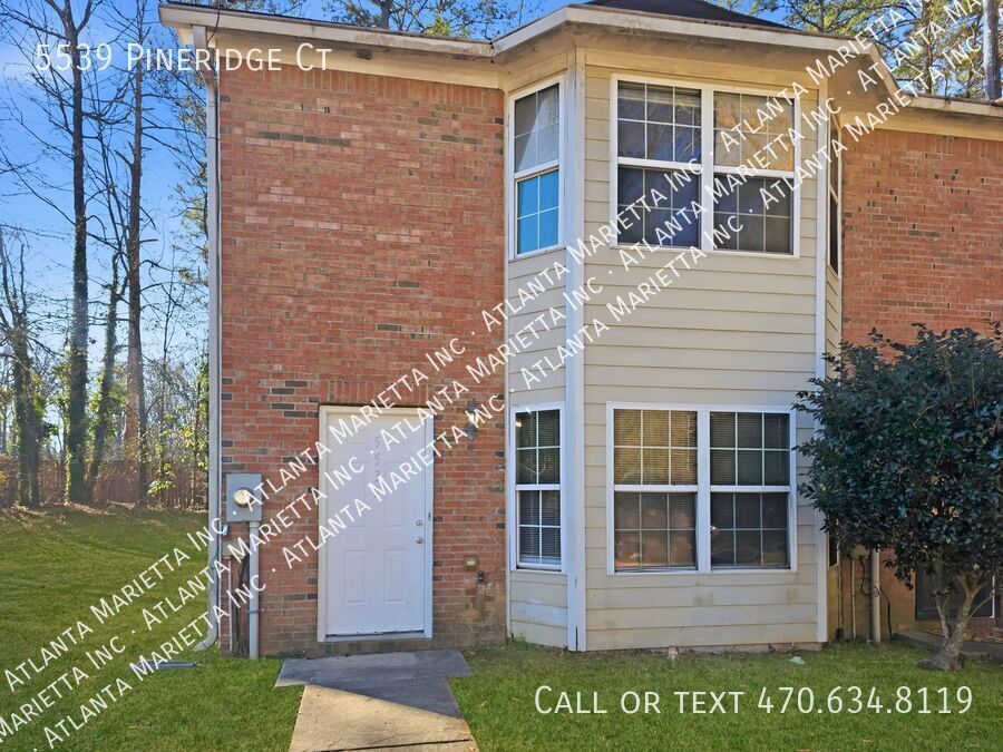 Charming Forest Park Townhome with Modern Finishes property image