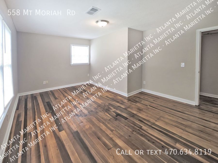 COMING IN JUNE! 3/2 Ranch in Dallas on Acre Lot property image