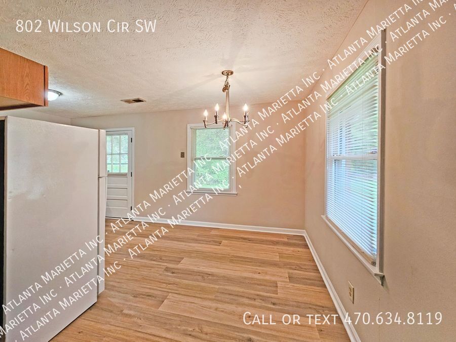 COMING IN APRIL! Beautifully Updated 2/2 Flat Near Marietta Square - Housing Vouchers Accepted property image
