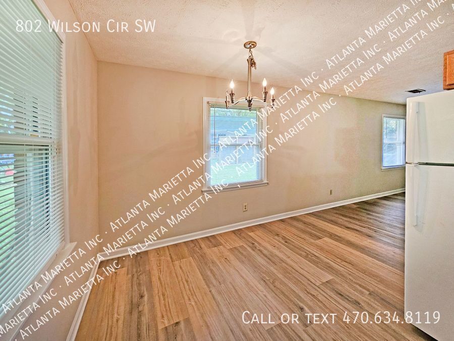 COMING IN APRIL! Beautifully Updated 2/2 Flat Near Marietta Square - Housing Vouchers Accepted property image