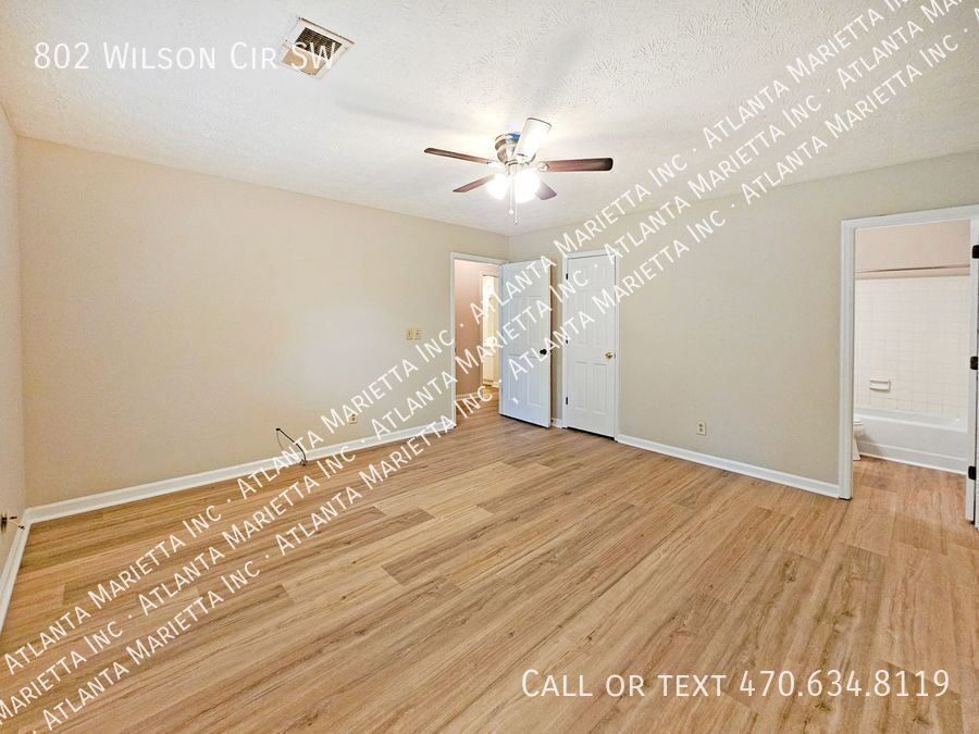 COMING IN APRIL! Beautifully Updated 2/2 Flat Near Marietta Square - Housing Vouchers Accepted property image