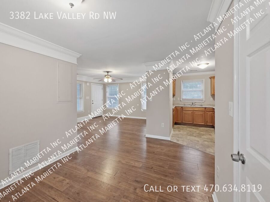 Fantastic 4 bedroom 2 bath home - Housing Vouchers Accepted property image