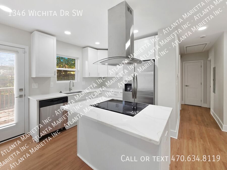 COMING SOON! Gorgeous 3 Bedroom 2 Bath ranch in Venetian Hills property image