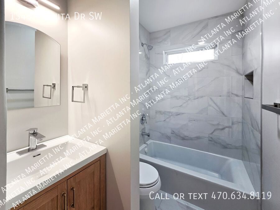 COMING SOON! Gorgeous 3 Bedroom 2 Bath ranch in Venetian Hills property image