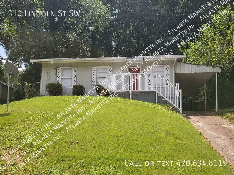 COMING SOON: Fantastic 3/1 Bungalow Near Langford Park - Housing Vouchers Accepted property image