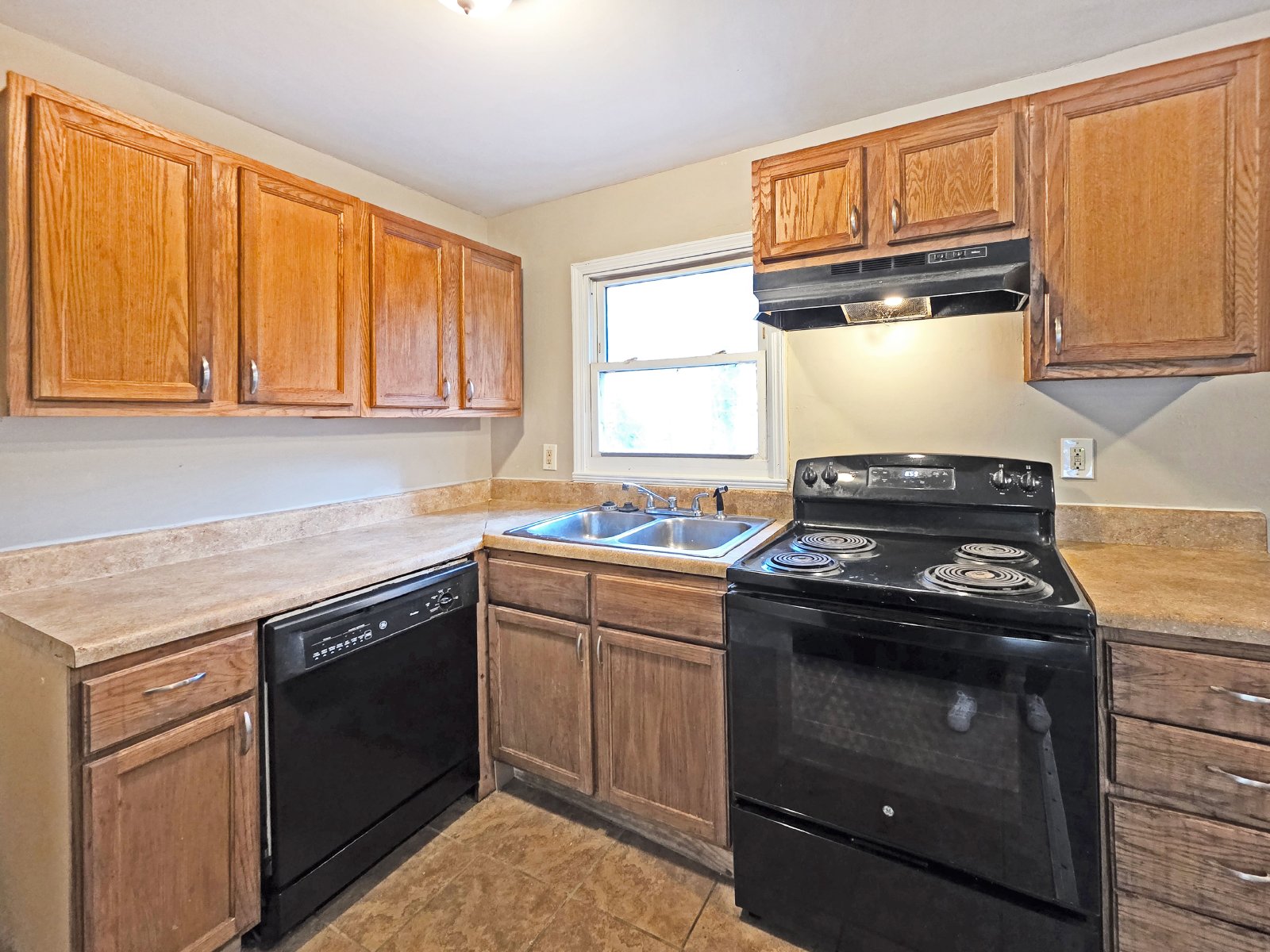 Updated 3-Bedroom Ranch Backing to Swann Nature Preserve - HOUSING VOUCHERS ACCEPTED property image