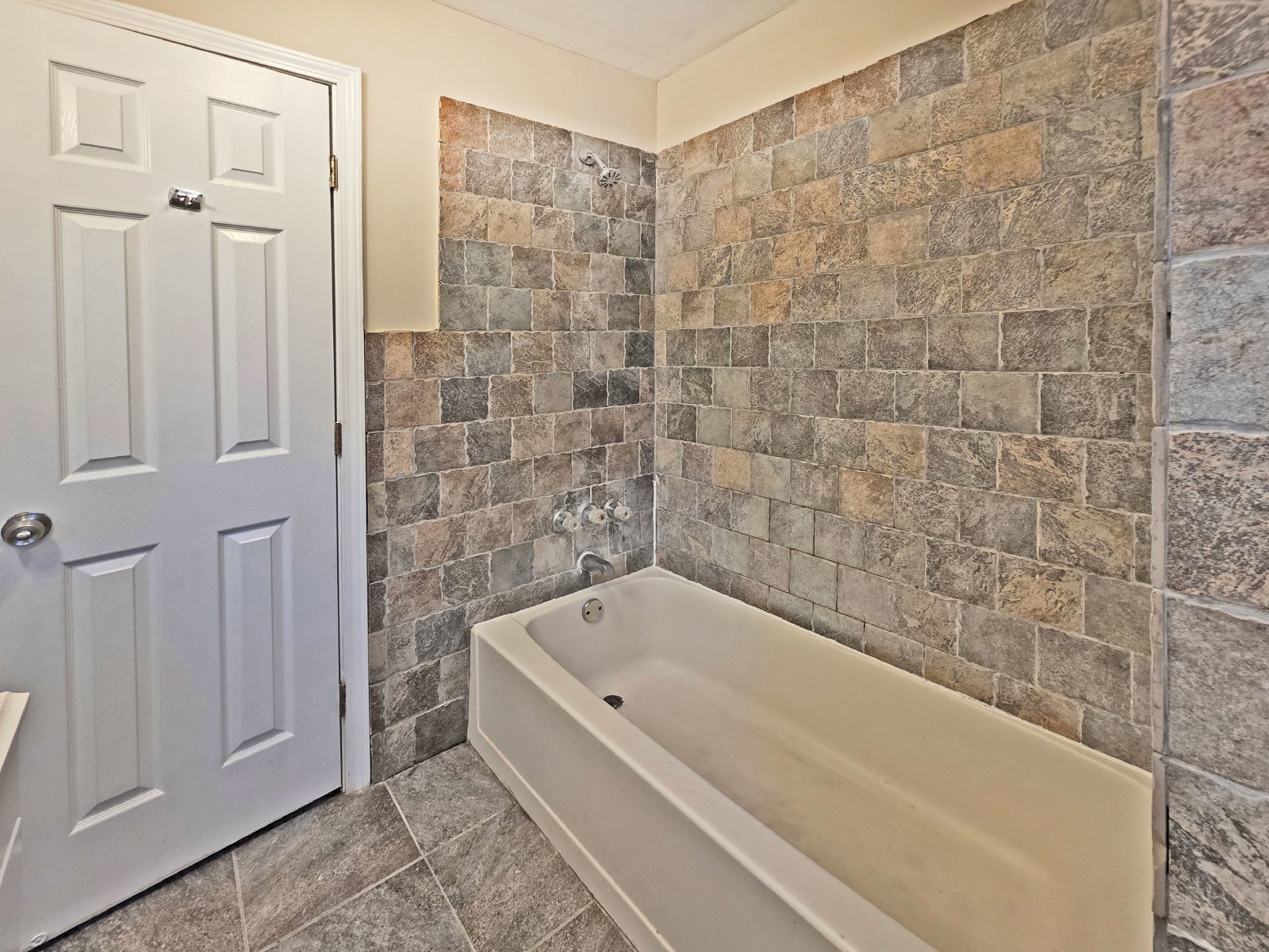 Updated 3-Bedroom Ranch Backing to Swann Nature Preserve - HOUSING VOUCHERS ACCEPTED property image