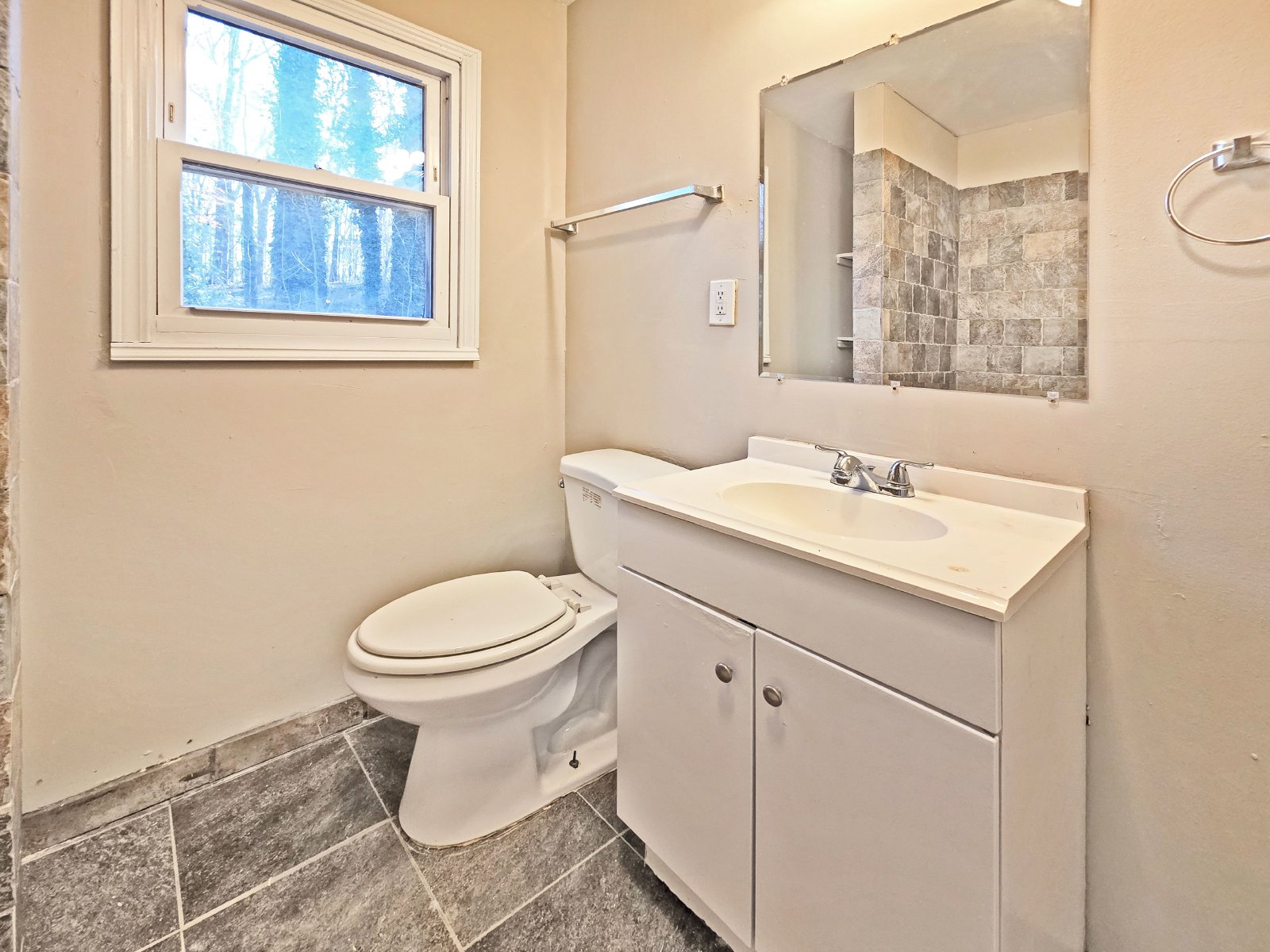 Updated 3-Bedroom Ranch Backing to Swann Nature Preserve - HOUSING VOUCHERS ACCEPTED property image