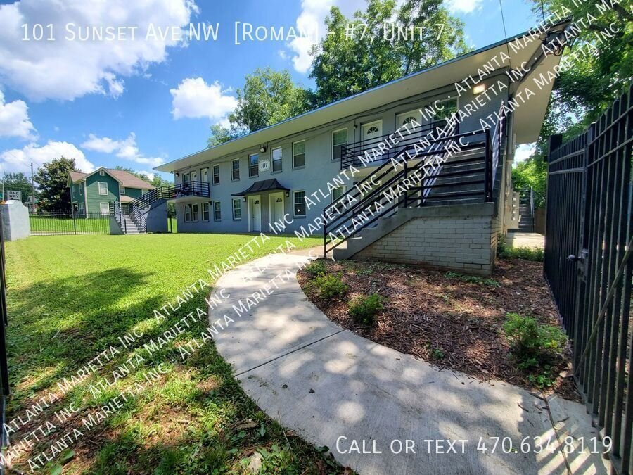One bedroom 1 bath apartment - Housing Vouchers & Special Programs accepted property image
