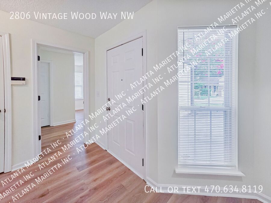 Beautifully Updated 3 Bedroom Ranch in Sought-After Ivey Park – Kennesaw property image