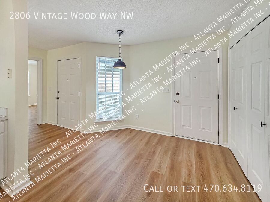 Beautifully Updated 3 Bedroom Ranch in Sought-After Ivey Park – Kennesaw property image