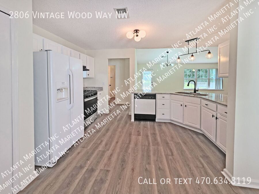 Beautifully Updated 3 Bedroom Ranch in Sought-After Ivey Park – Kennesaw property image