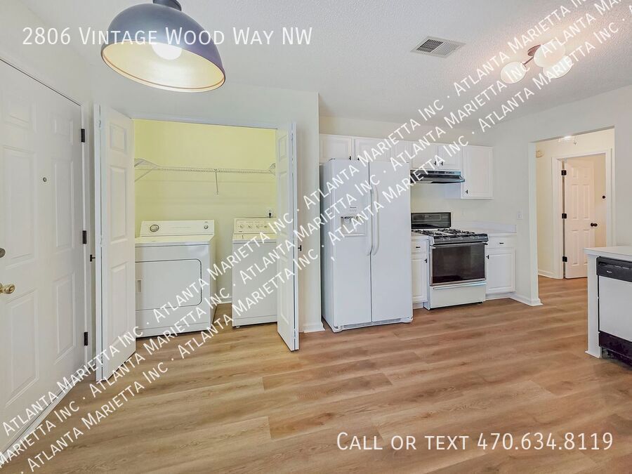 Beautifully Updated 3 Bedroom Ranch in Sought-After Ivey Park – Kennesaw property image