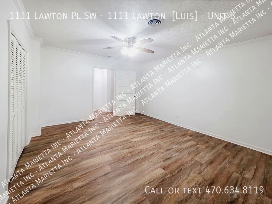 Updated 2-Bedroom Duplex with Modern Finishes in Atlanta’s West End - Housing Vouchers Accepted property image