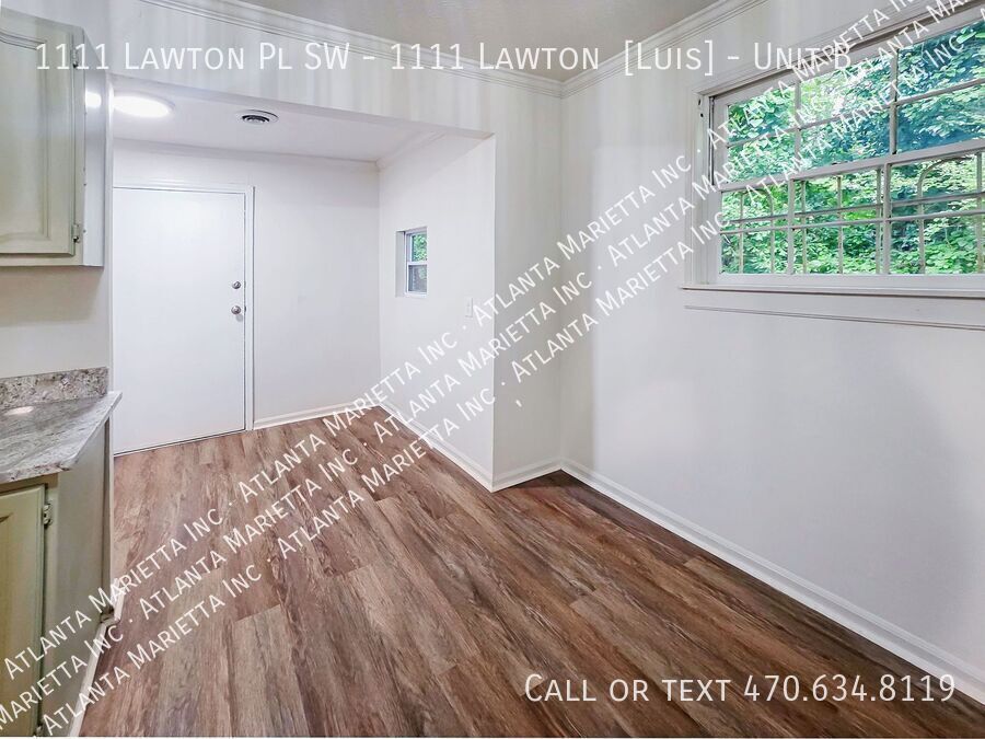 Updated 2-Bedroom Duplex with Modern Finishes in Atlanta’s West End - Housing Vouchers Accepted property image