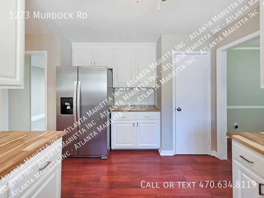 Stunning East Cobb Ranch in Top Walton High School District property image