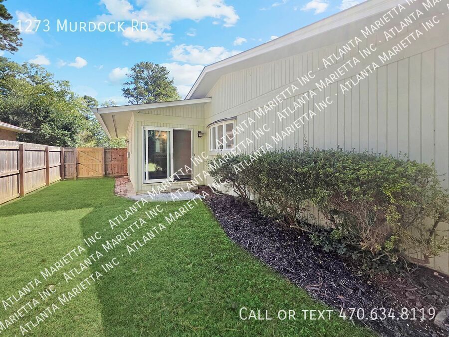 Stunning East Cobb Ranch in Top Walton High School District property image