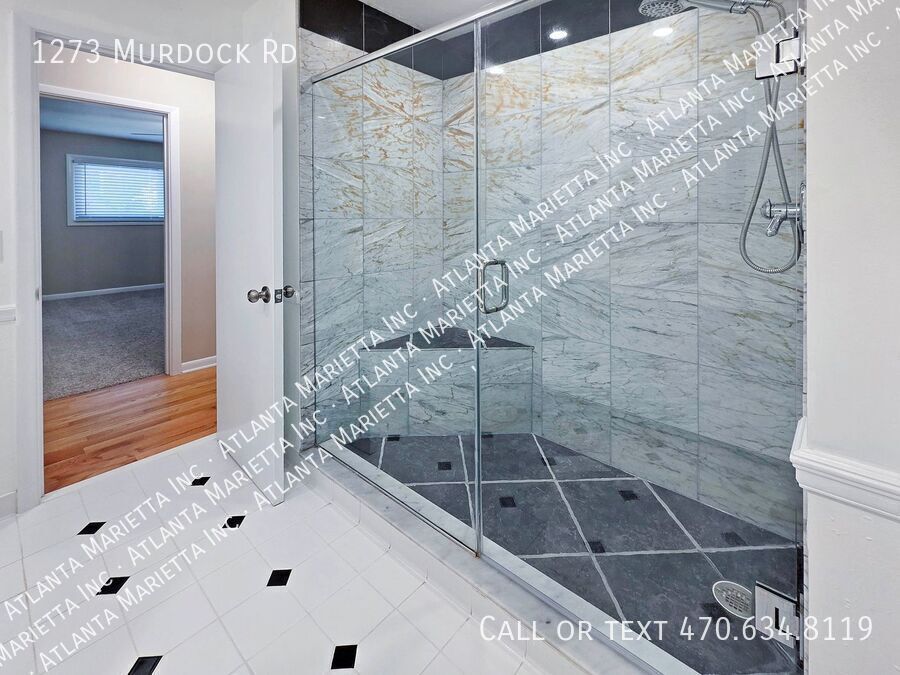 Stunning East Cobb Ranch in Top Walton High School District property image