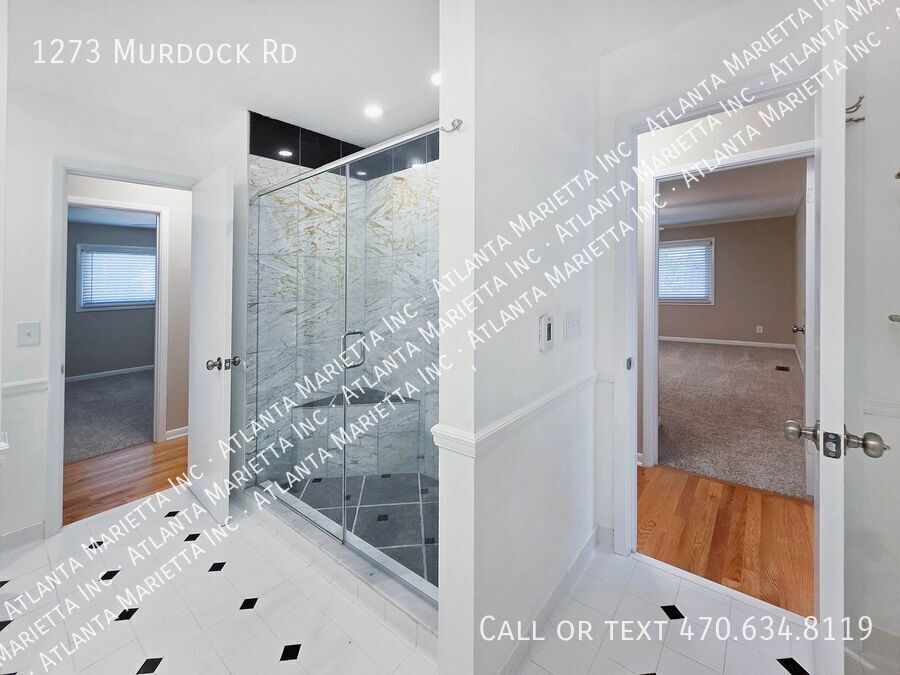 Stunning East Cobb Ranch in Top Walton High School District property image