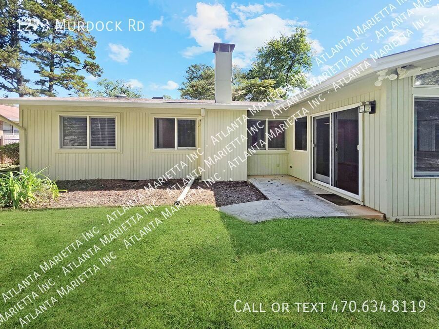 Stunning East Cobb Ranch in Top Walton High School District property image